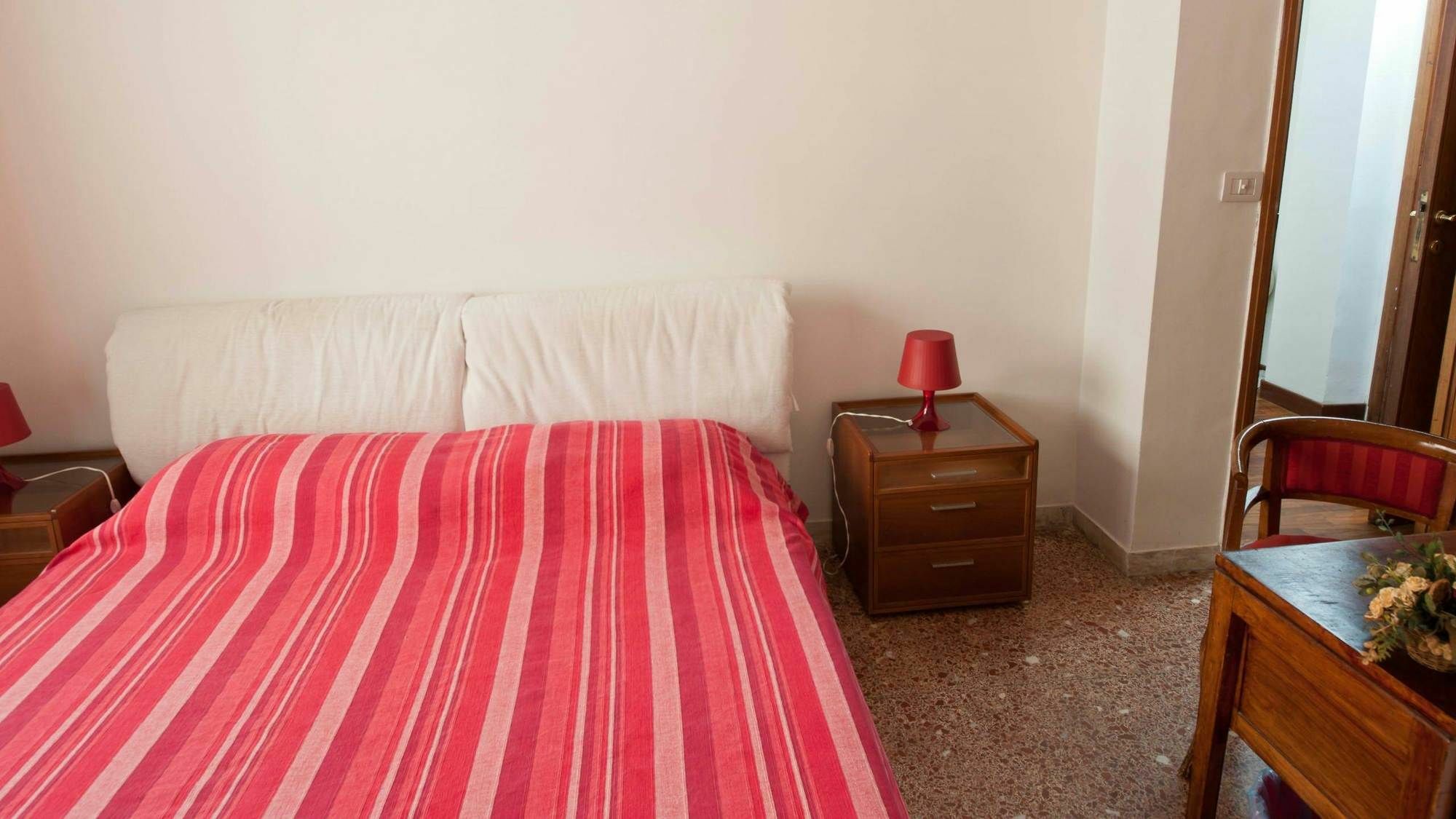 2 Passi Da Bed & Breakfast Roma